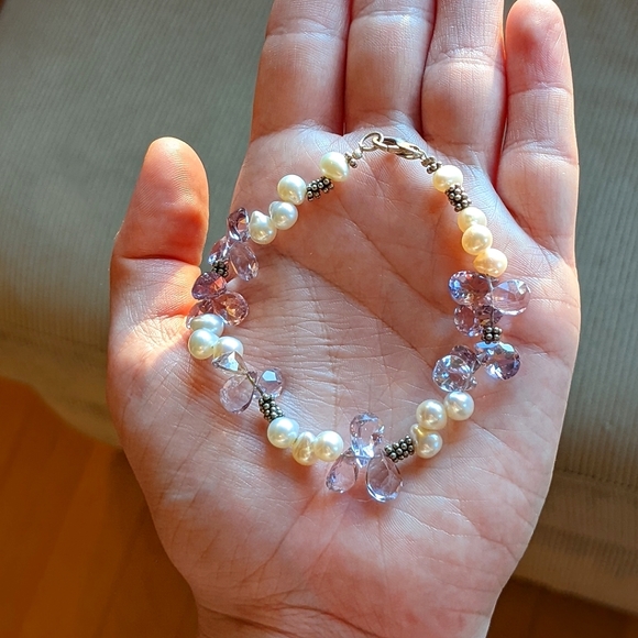 Handmade purple rhinestone & Real pearl  beaded bracelet with🦞claw, silver bead - Picture 1 of 5